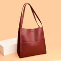 Diede - Elegant handmade leather shoulder bag