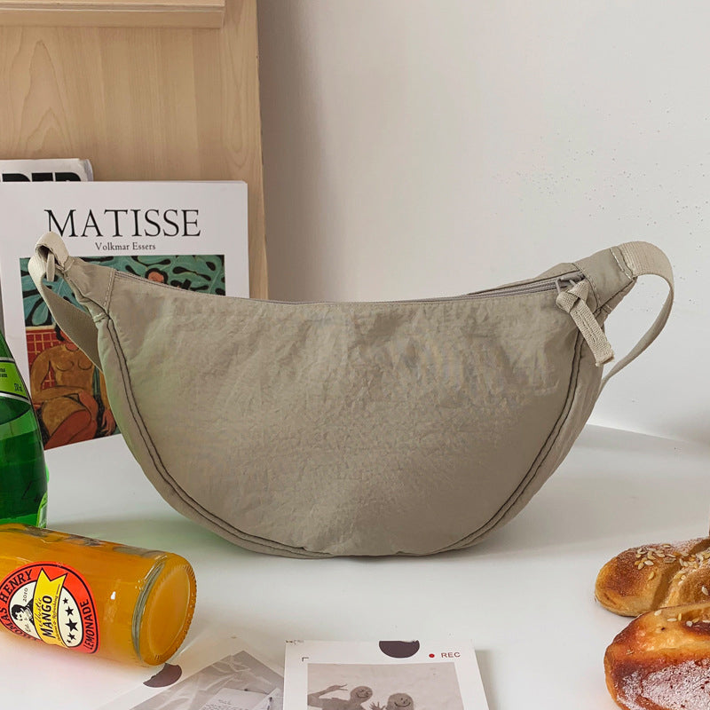 CrescentBag - Chic Crescent Handbag