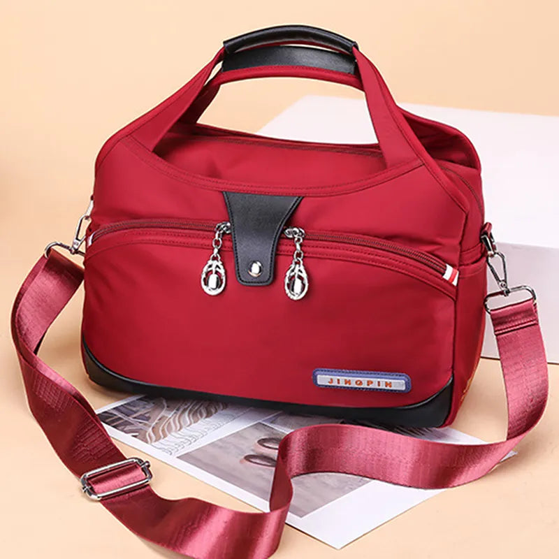 Skyla - Trendy, elegant handbag with anti-theft protection