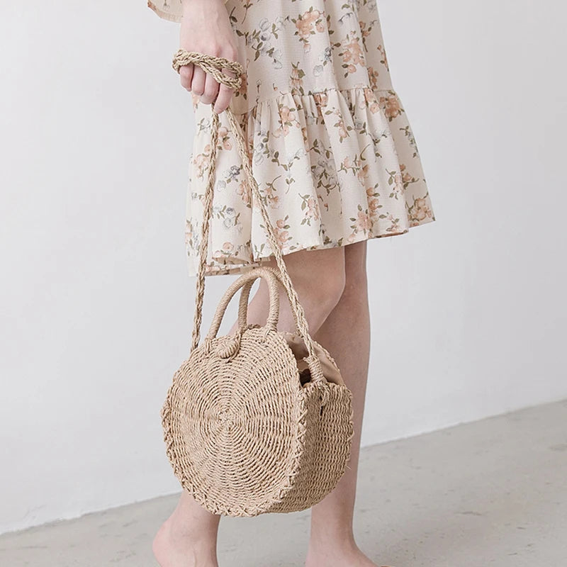 ByMave - Round wicker bag with shoulder strap