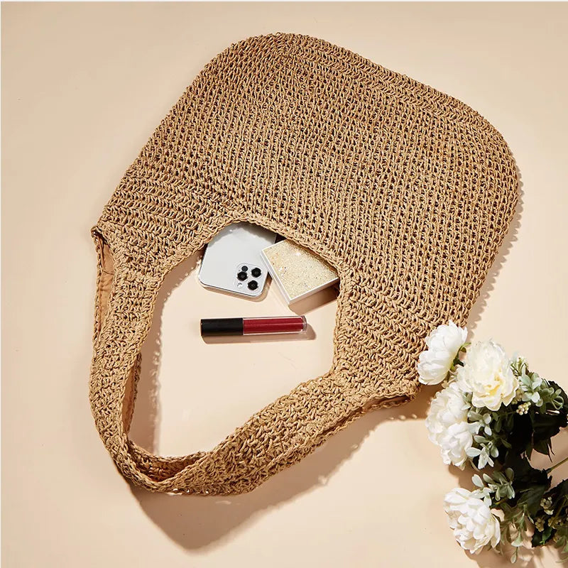 Round straw shoulder bag - Shreya