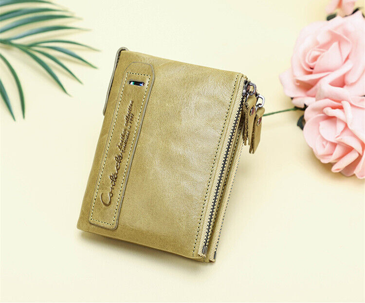 Compact wallet with double zipper closure | Practical and elegant