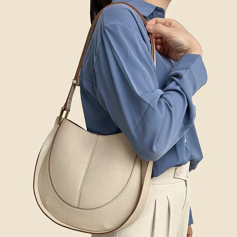 Elegant round shoulder bag - Itzel