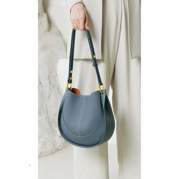 Elegant round shoulder bag - Itzel