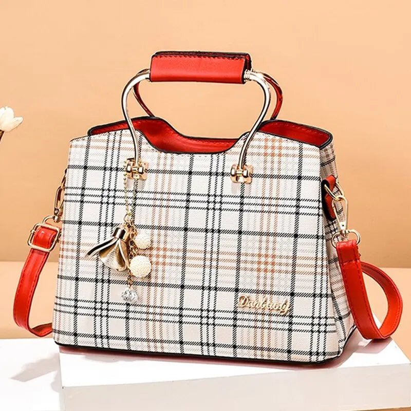 Women's leather shoulder bag - Everleigh
