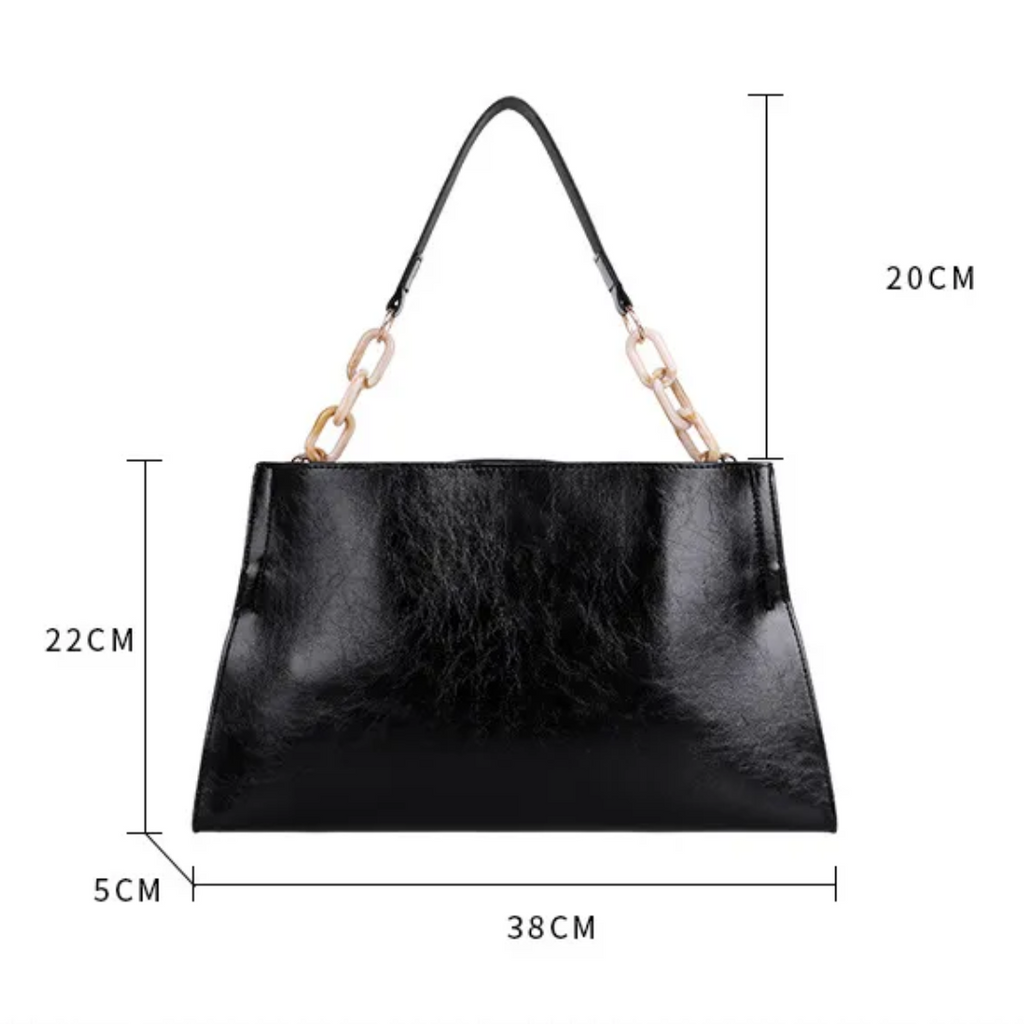 Felice Shoulder Bag | Charming and elegant