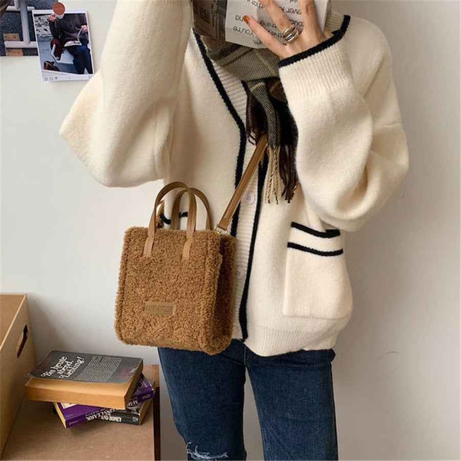 Teddy shoulder bag | Perfect with your Teddy coat