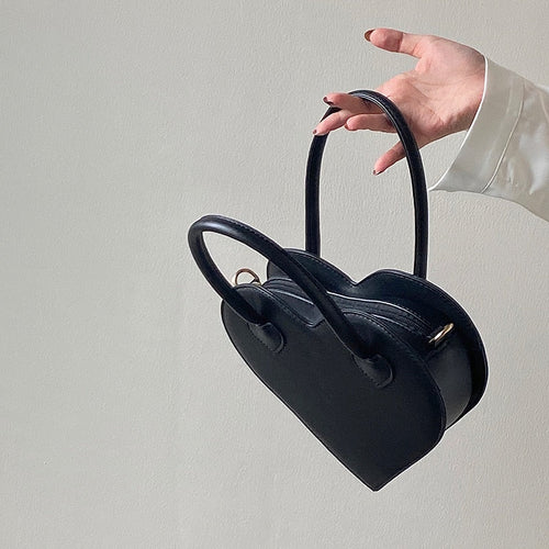 Beautiful heart-shaped handbag - Alivia