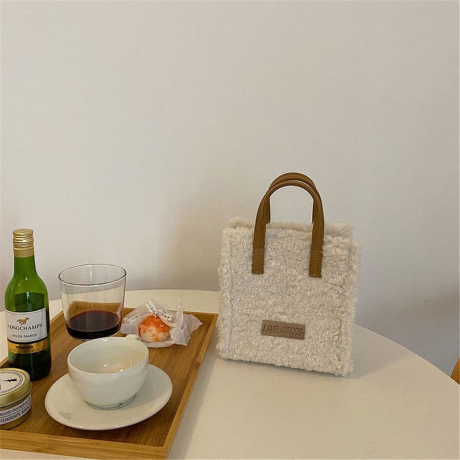 Tessa shoulder bag - Perfect with your Teddy coat