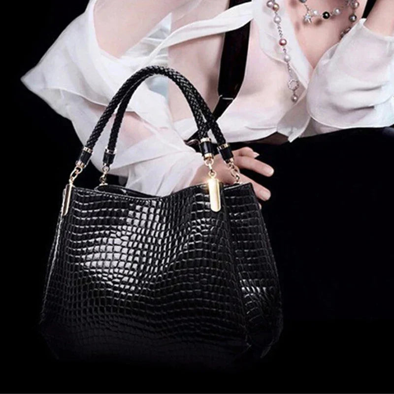 Xella | Elegant handbag with crocodile pattern