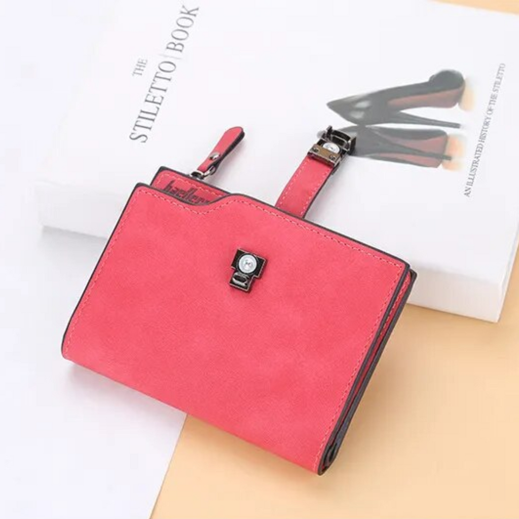 Compact wallet with magnetic loop | Practical and trendy