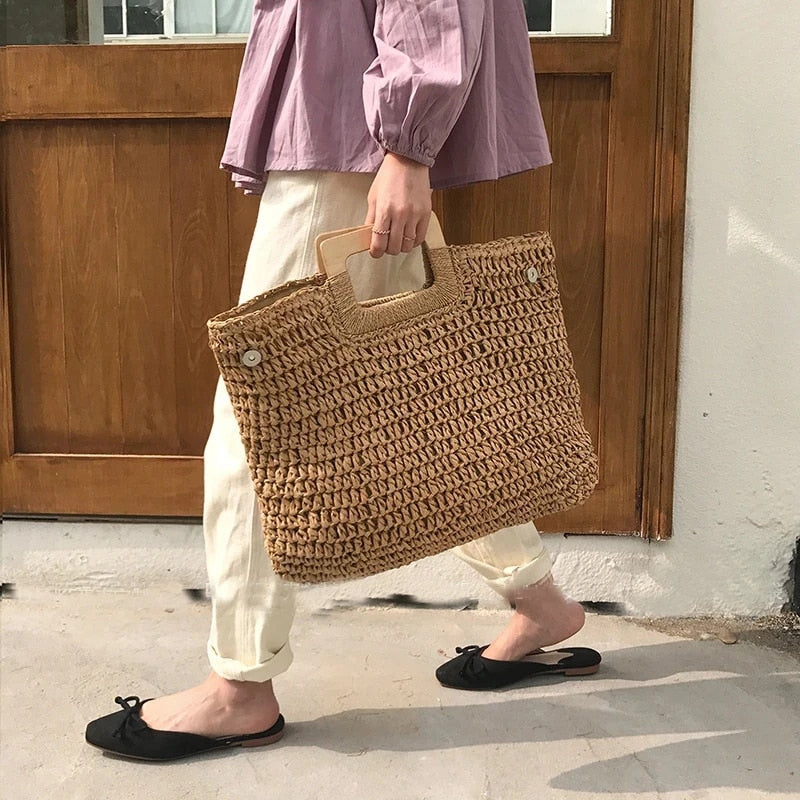 Vintage and bohemian straw handbag