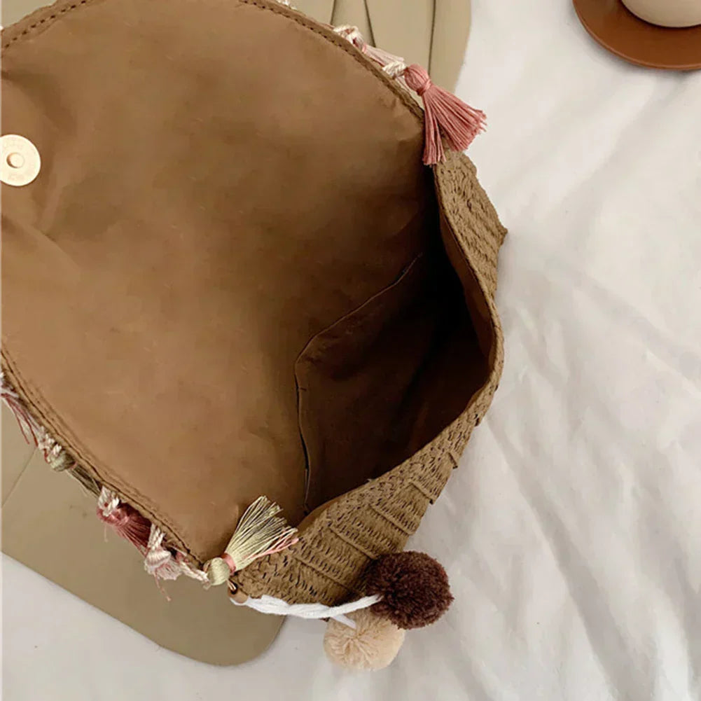 Melina - Retro shoulder bag with pompom
