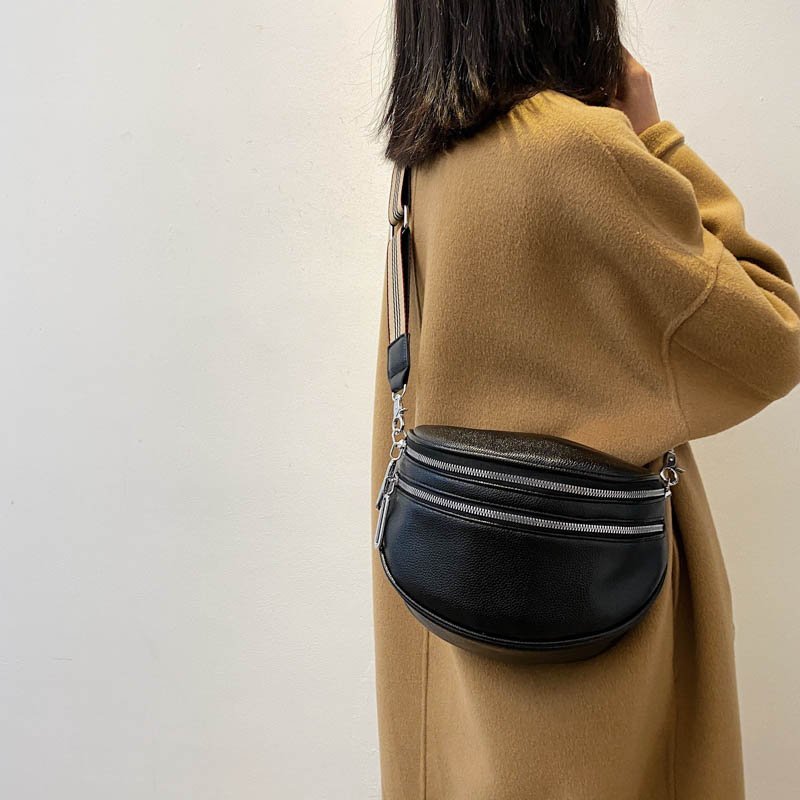LIV Shoulder bag