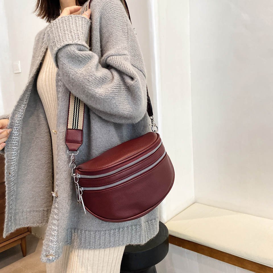 LIV Shoulder bag