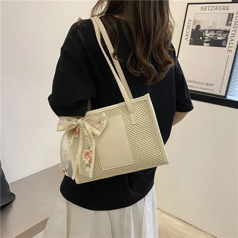 ChicWave Holiday braided handbag