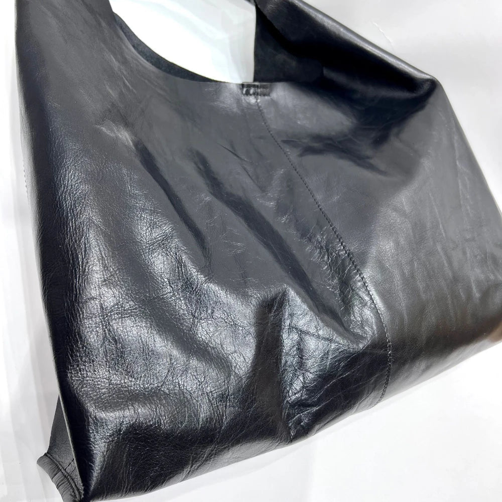 Luxury leather shoulder bag