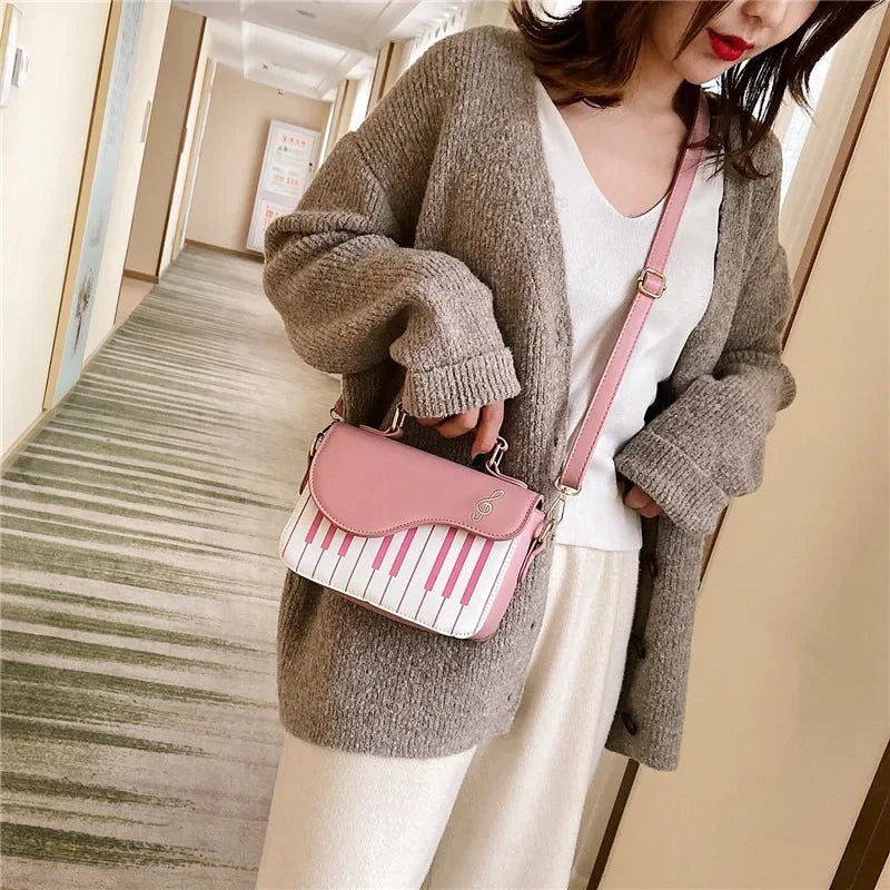 ChicAmore Shoulder bag Trendy and stylish