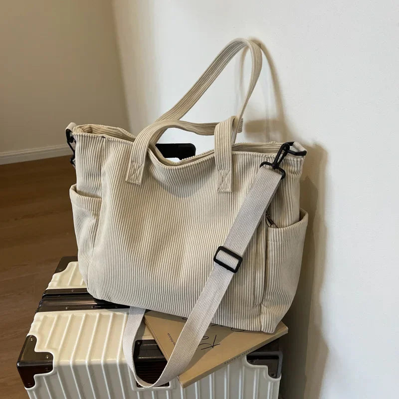 EcoTrail - Travel bag with corduroy shoulder strap