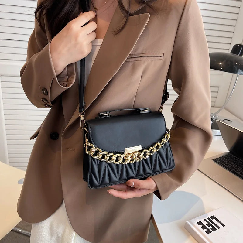Elegance Chic shoulder bag