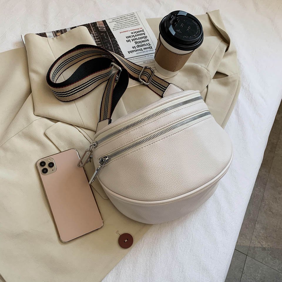 LIV Shoulder bag