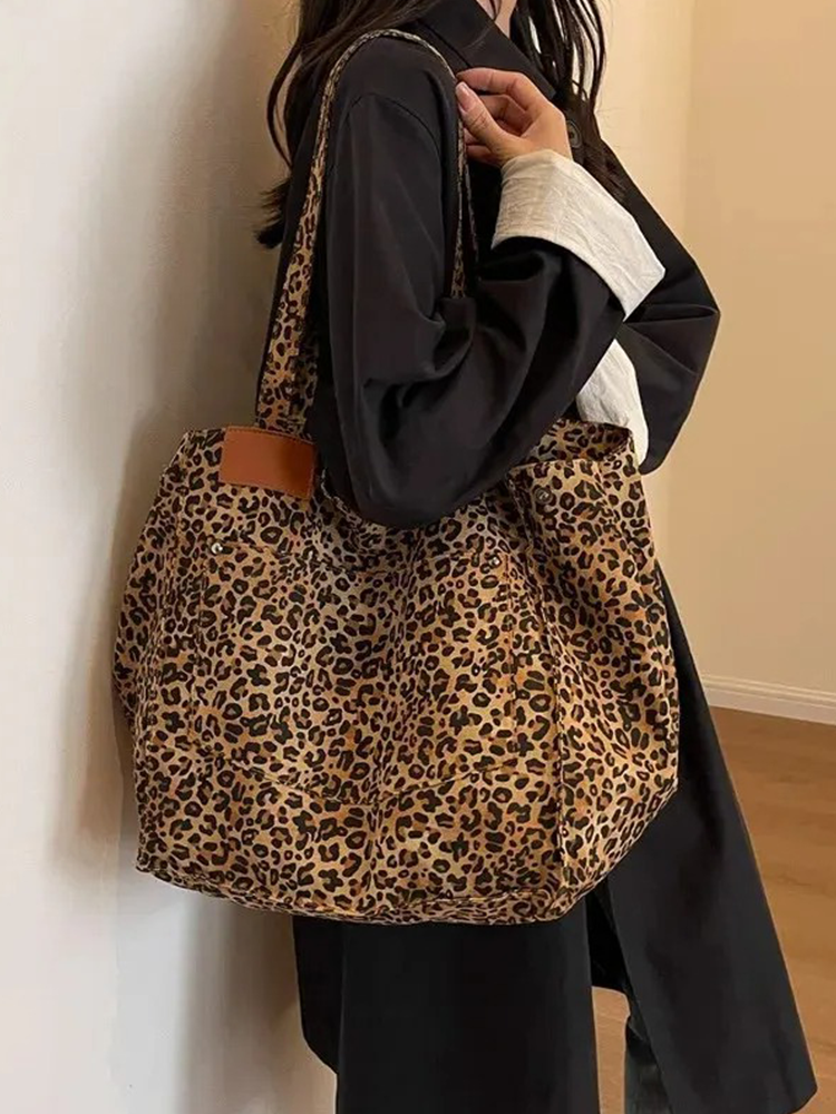 Sanne | Brown leopard print handbag