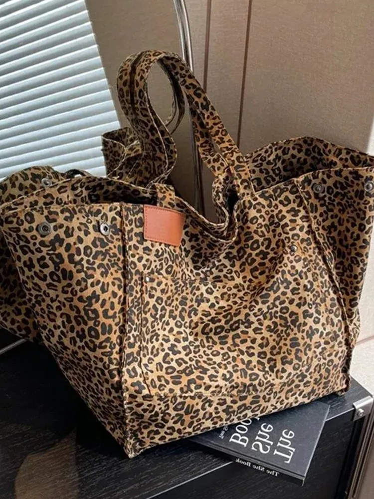 Sanne | Brown leopard print handbag