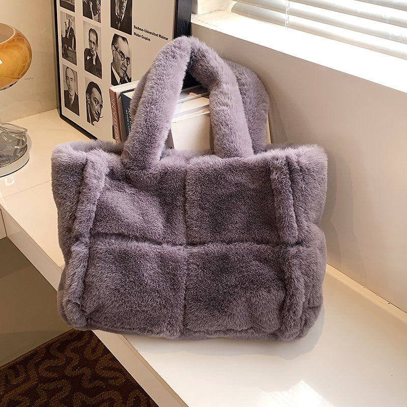 Nina plush handbag - Comfortable, wintry handbag for women