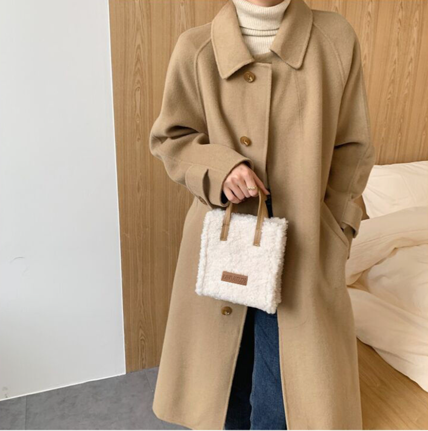 Tessa shoulder bag - Perfect with your Teddy coat