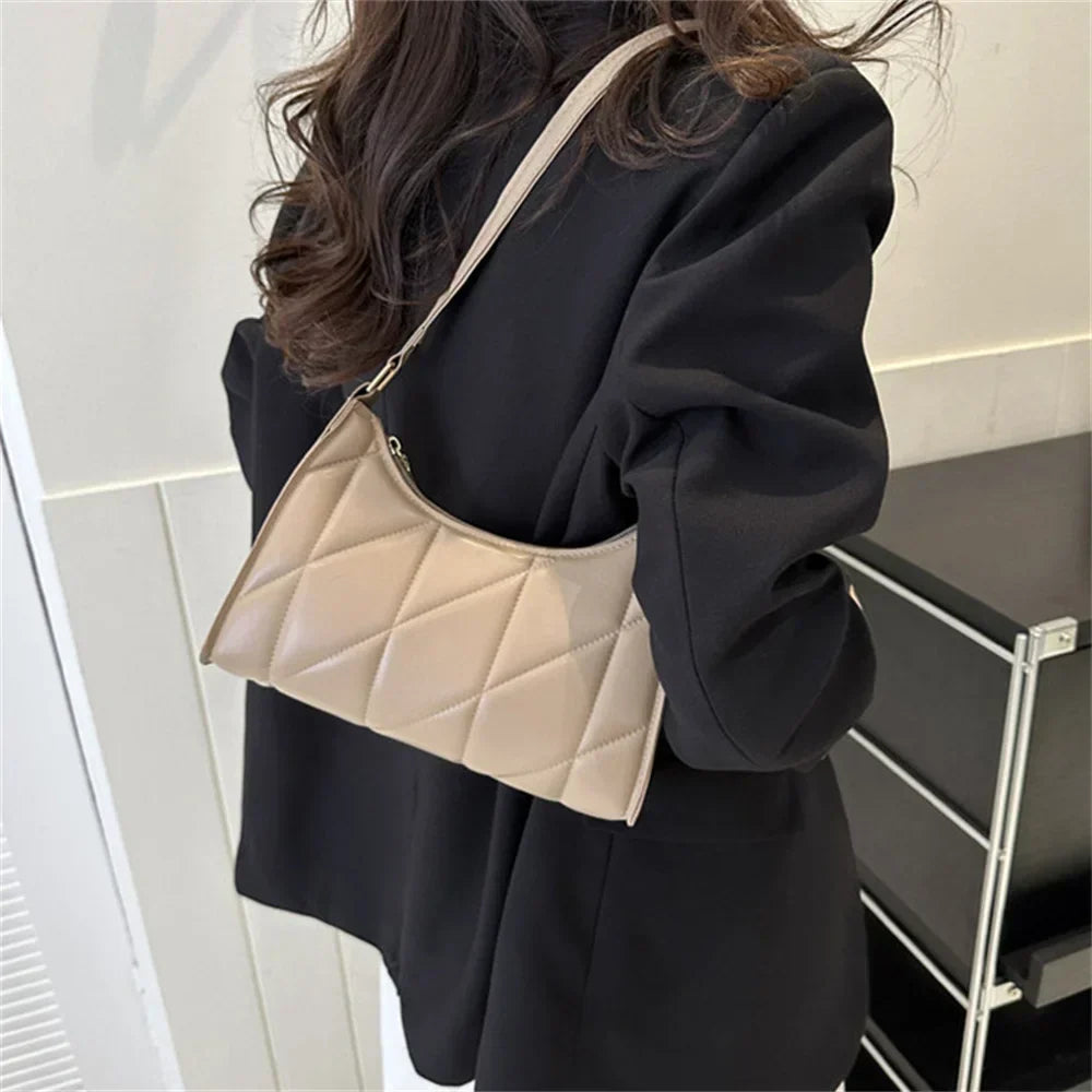 Luxurious Elegantia shoulder bag