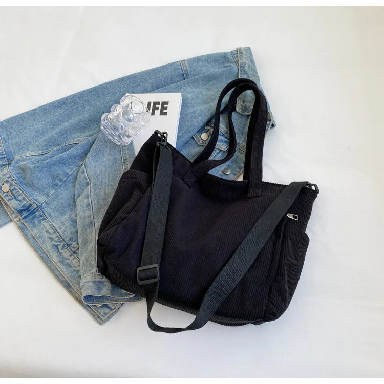 EcoTrail - Travel bag with corduroy shoulder strap