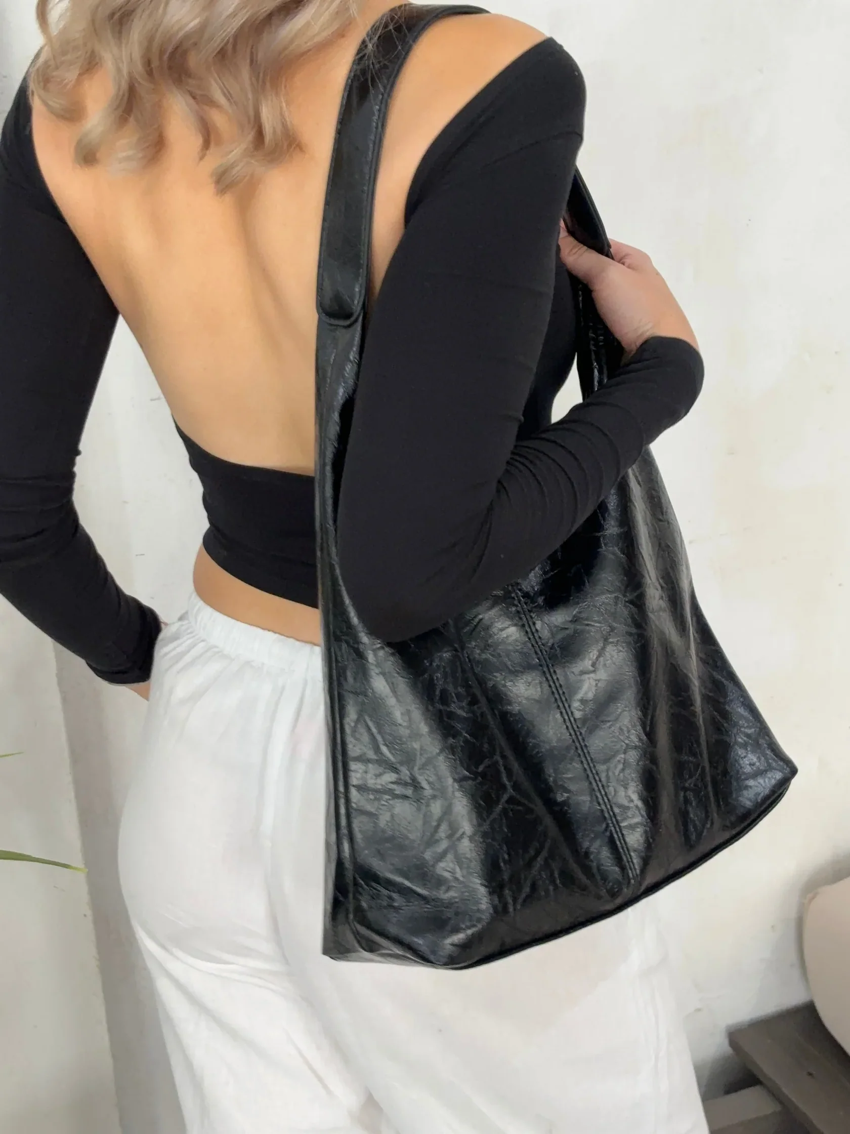 Classic leather handbag - Dael