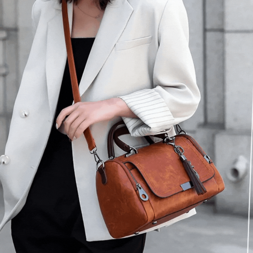 Bella shoulder bag - Charming and versatile