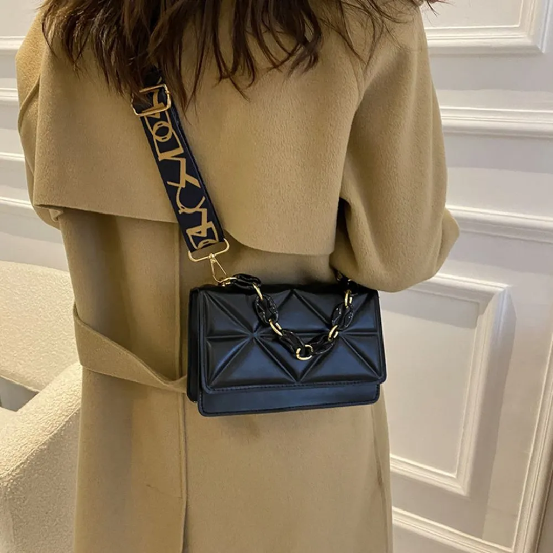 Savannah padded handbag | Elegant and trendy