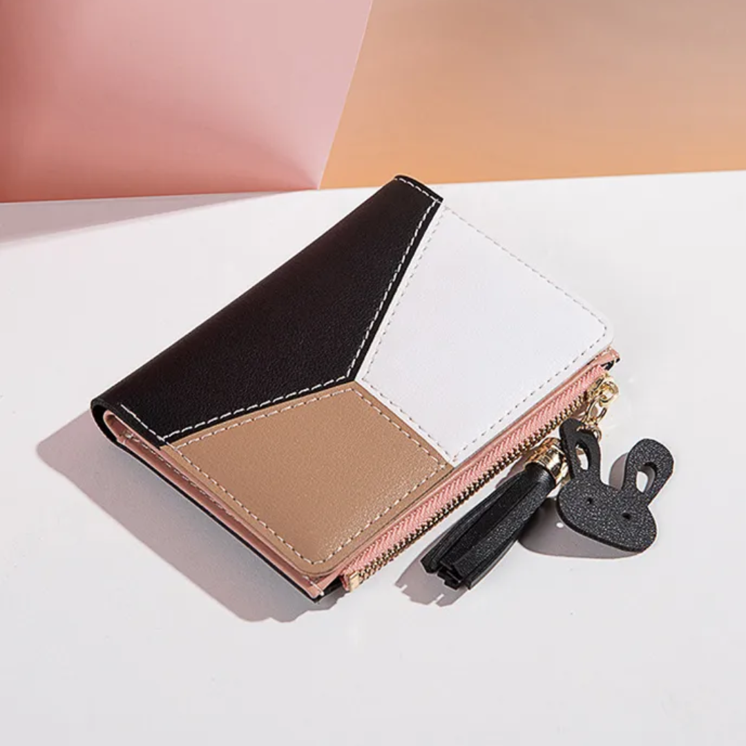 Small wallet with pompom zipper | Elegant and functional