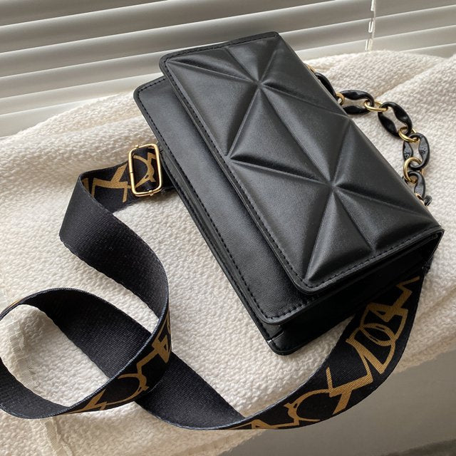 Savannah padded handbag | Elegant and trendy