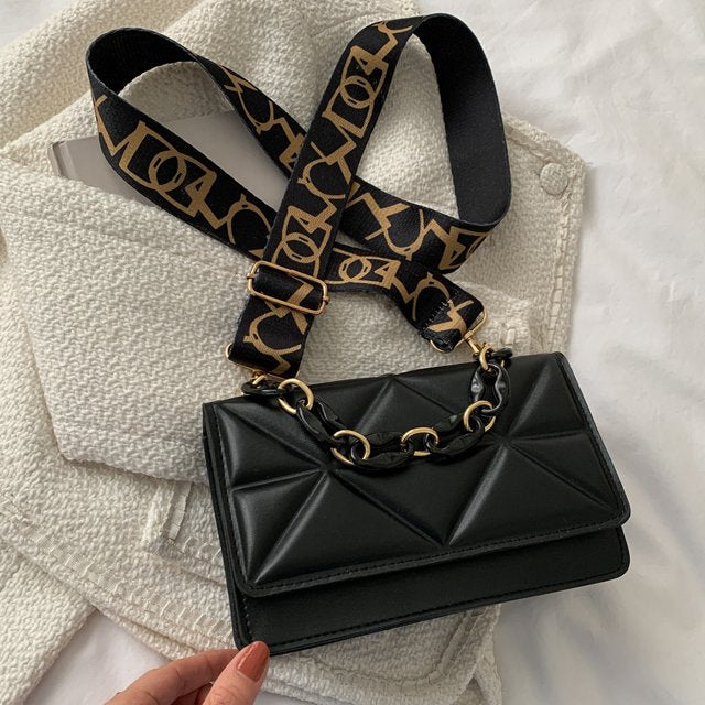 Savannah padded handbag | Elegant and trendy
