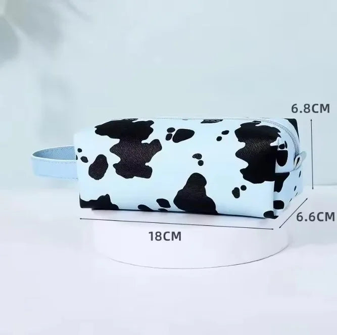 GRAZE & GRACE - Elegant cow print wallet
