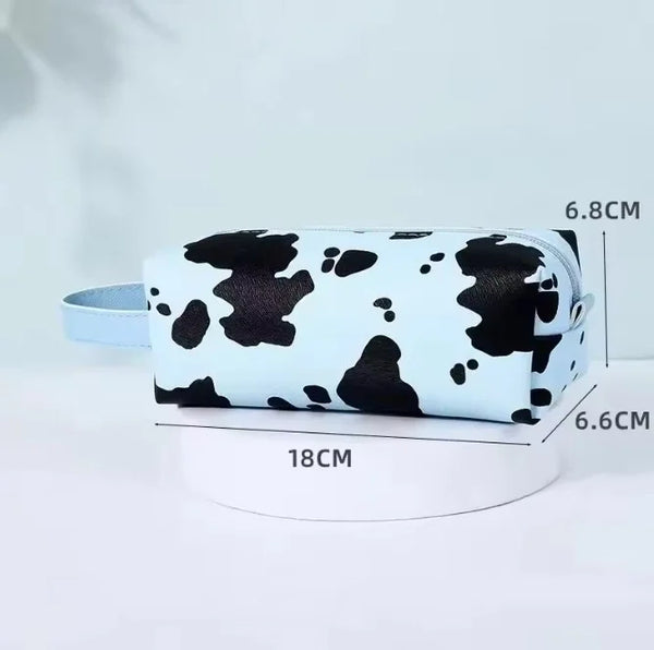 GRAZE & GRACE - Elegant cow print wallet