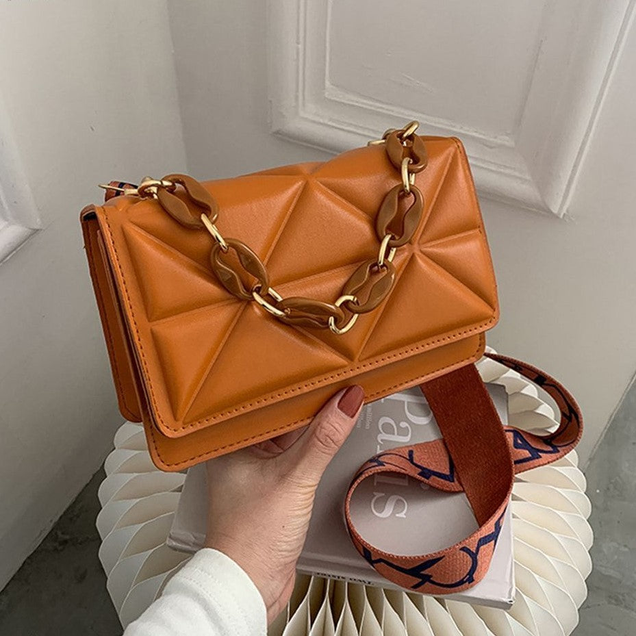 Savannah padded handbag | Elegant and trendy