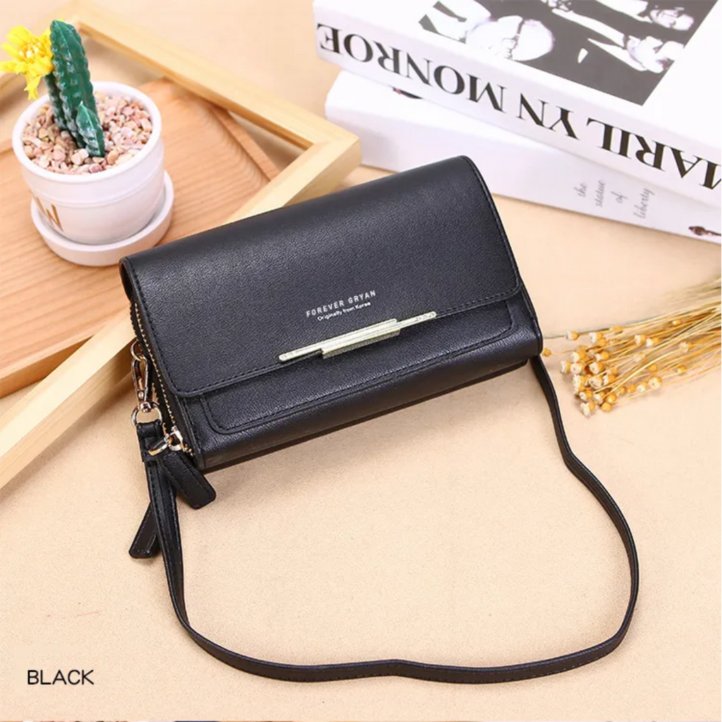 Classic vegan leather handbag