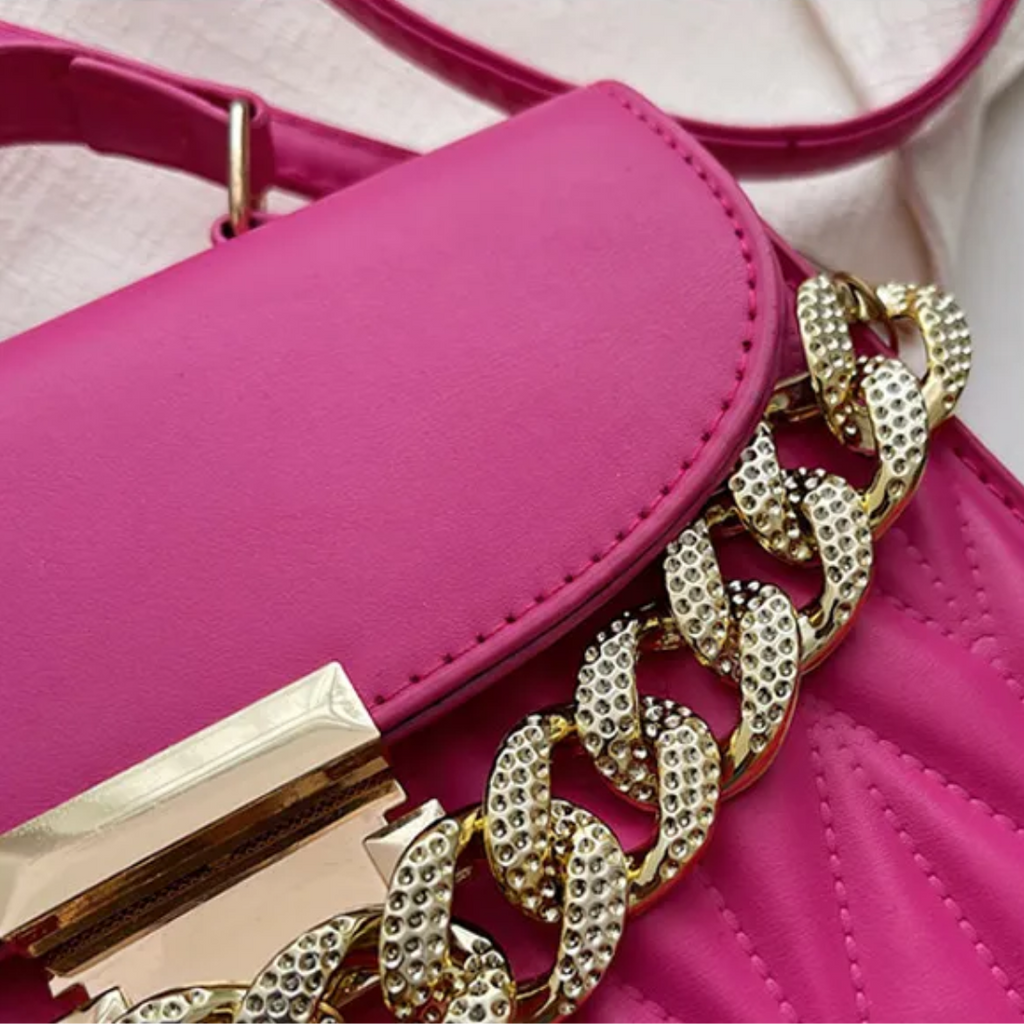 Amara chain handbag - Chic & Trendy