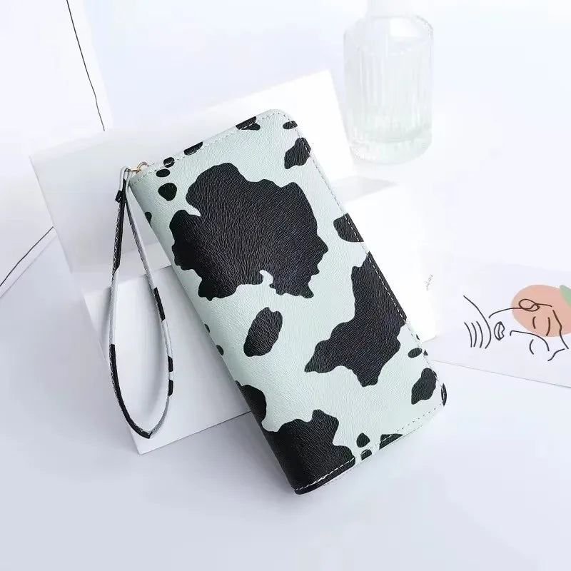 GRAZE & GRACE - Elegant cow print wallet