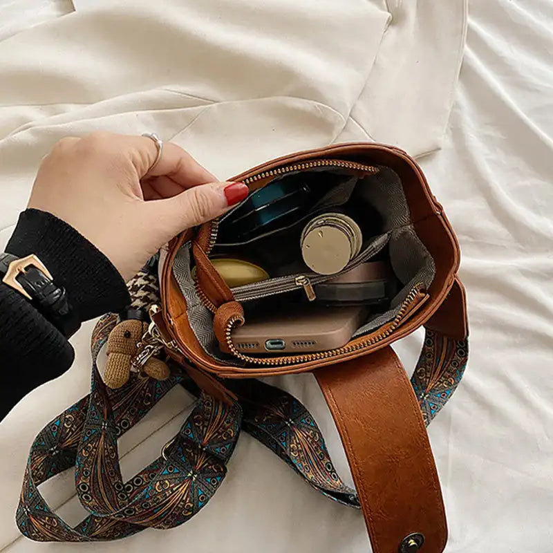 BohoLuxe - Vintage ladies shoulder bag