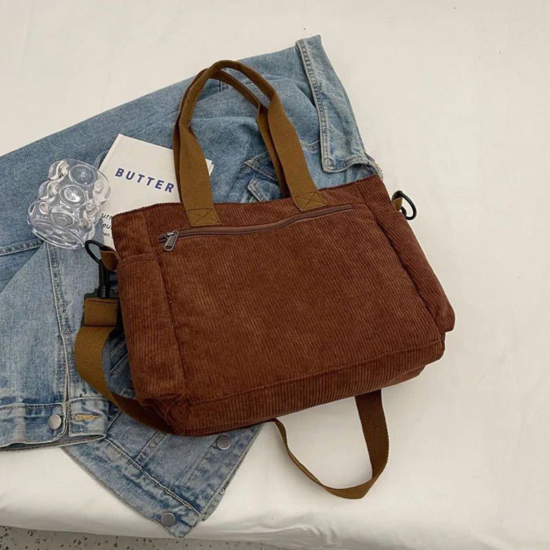 PEAK - Trendy shoulder bag in corduroy