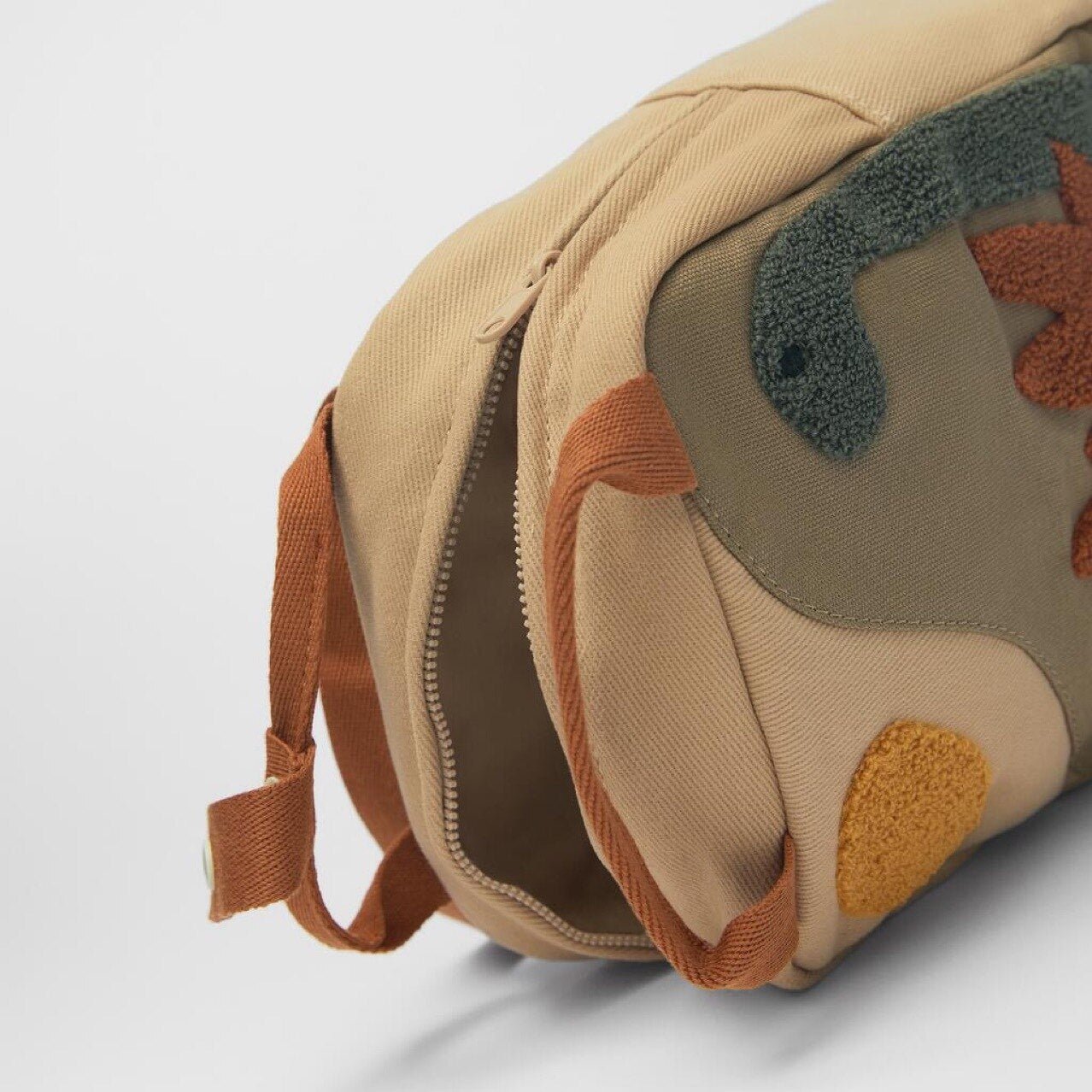 Eco-friendly backpack for cool kids - Embroidered and handmade - Kiddo