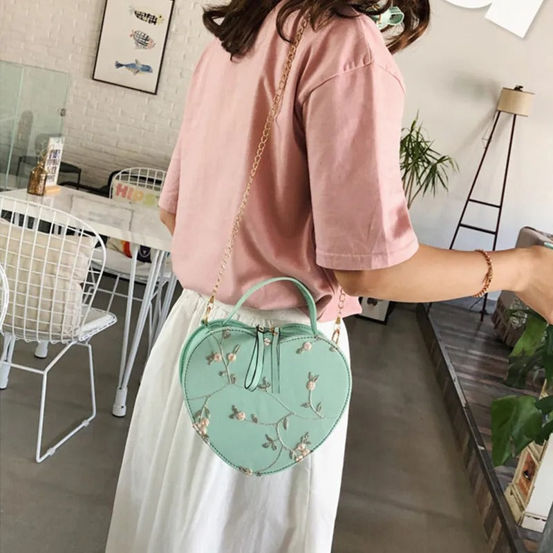 Love - Sturdy heart-shaped shoulder bag