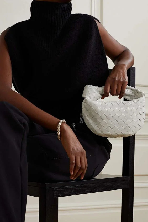 Elegant and modern woven handbag - Malani