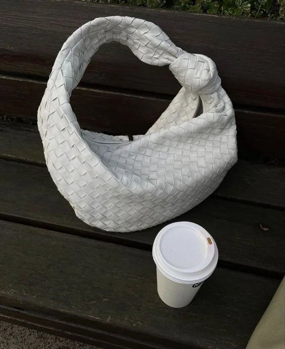 Elegant and modern woven handbag - Malani