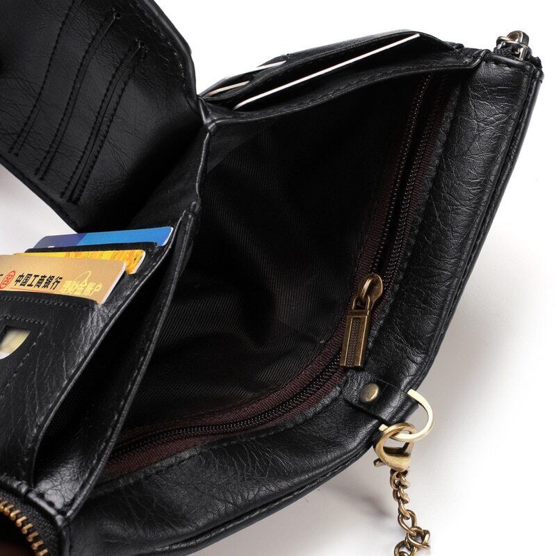 Retro leather wallet | With cool chain!
